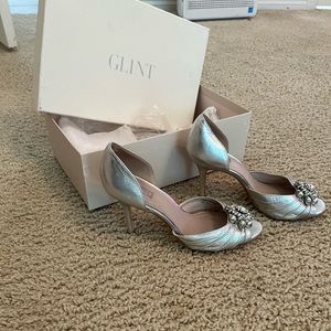 Formal heels silver size 8.5